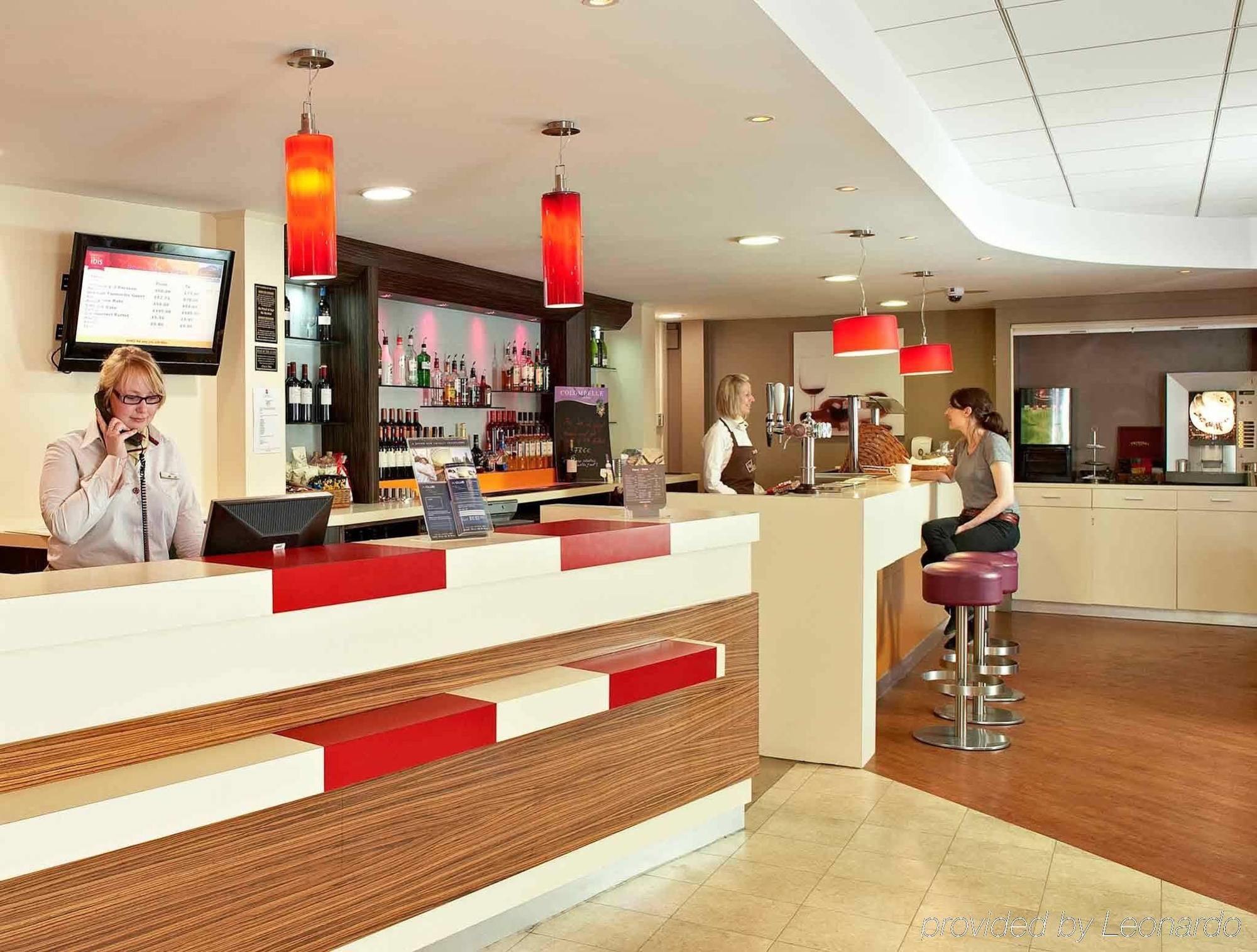 מלון ברקינג Ibis London Barking מראה חיצוני תמונה