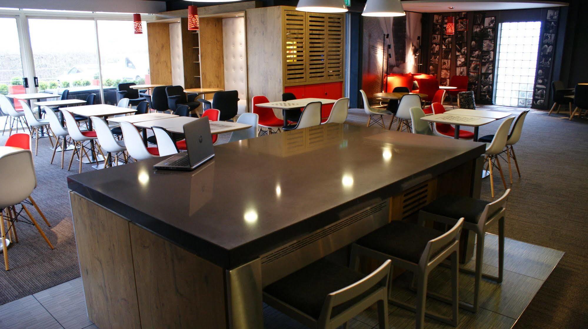 מלון ברקינג Ibis London Barking מראה חיצוני תמונה
